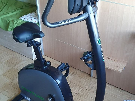 Velotrenažöör TUNTURI Performance E50