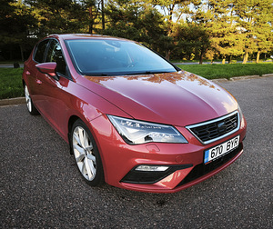 SEAT Leon FR Facelift 2.0 TSI 140 kW DSG, 2018 (2 foto / 12)