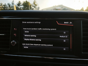 SEAT Leon FR Facelift 2.0 TSI 140 kW DSG, 2018 (11 foto / 12)