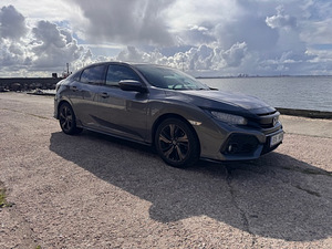Honda Civic Sport Plus 1.5 Turbo 134 kW CVT – 2018 (3 foto / 11)