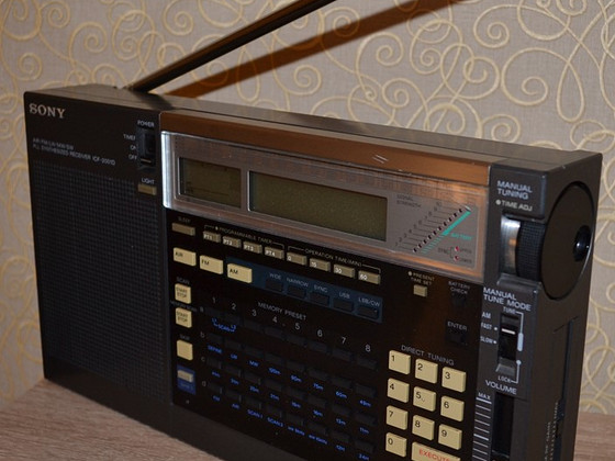 SONY ICF-2001D