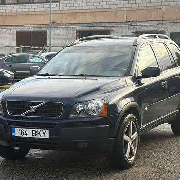 VOLVO XC90