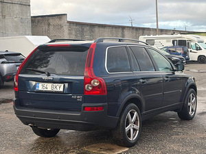 VOLVO XC90 (4 фото из 9)