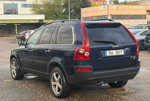 VOLVO XC90 (5 фото из 9)