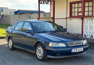 VOLVO S40 (4 фото из 10)
