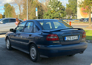 VOLVO S40 (5 фото из 10)