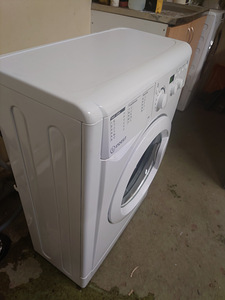 Kitsas pesumasin Indesit 30sm (5 foto / 6)