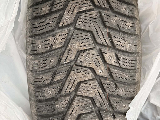 Hankook 205/55/16 шипы