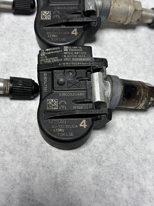 Оригинальные датчики давления шин TPMS Nissan 40700-3VU0A (3 фото из 6)