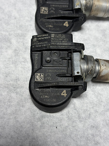 Оригинальные датчики давления шин TPMS Nissan 40700-3VU0A (4 фото из 6)