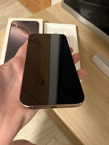 iPhone 16 Pro Max 512gb (3 фото из 6)