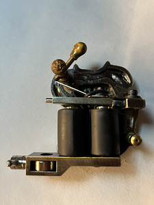 Tattoo machine (2 foto / 3)