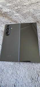 Samsung Galaxy fold 7 12GB/512GB (2 foto / 5)