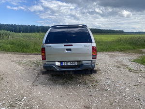 Toyota Hilux (4 foto / 7)