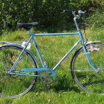 SOOME HOOLDATUD JALGRATAS "JUPITER TOURING ".