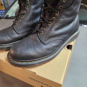Dr. Martens s.45 , Convers