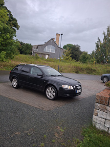 Audi A4 avant 2,0 103 kw (3 foto / 4)
