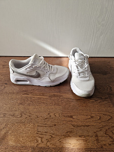 Кроссовки Nike, размер 38 (1 фото из 3)