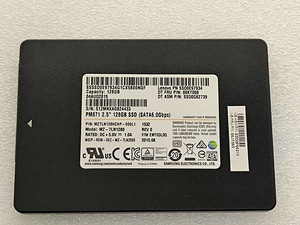 180GB M.2 NVMe (3 foto / 6)