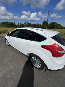 Ford Focus (7 фото из 13)