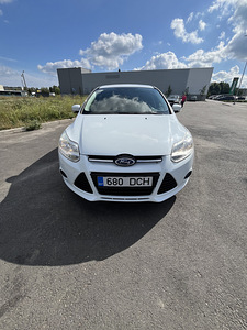 Ford Focus (8 фото из 13)