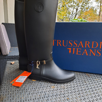 Trussardi kummikud