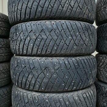 Шины R16 205 60 16 Goodyear 7 мм 4 шт.