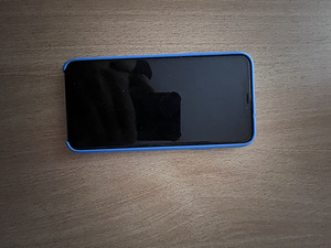 iPhone 11 Pro Max (1 foto / 3)