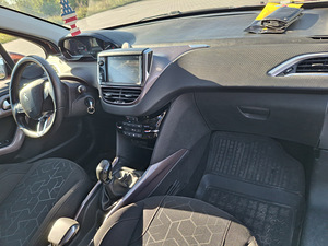 Peugeot 2008 2014a. (5 foto / 6)