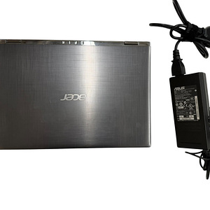Ноутбук Acer Spin модель SP-111-32N + Зарядка (3 фото из 5)