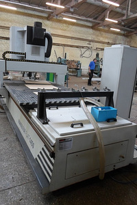 21-70-8057 MAKSER TEAM CNC centras (naudotas) (8 nuotrauka iš 9)