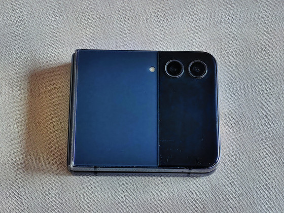 Samsung galaxy Z flip 4 256 Гб