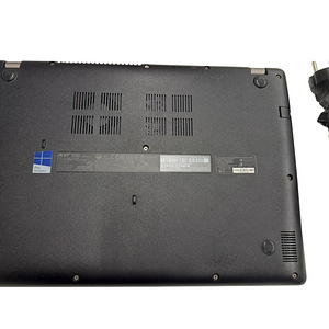 Sülearvuti Acer TravelMate mudel P238-M + Laadija (4 foto / 4)