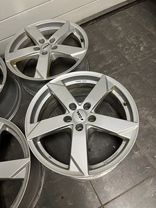 Rial Kodiak R18 valuvelg (5 foto / 6)