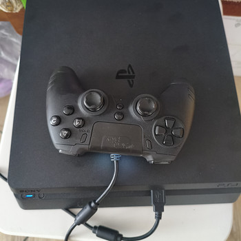 Playstation 4 Slim (GoldHEN)