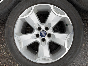 18" оригинальные диски Ford 5x108 + летние шины 235/50/18 (6 мм) (3 фото из 10)