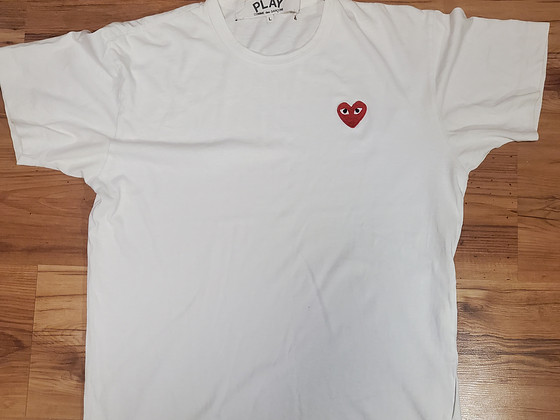 PLAY Comme des Garçons футболка, размер L.