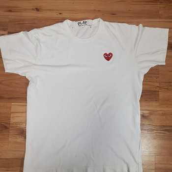 PLAY Comme des Garçons T-särk, suurus L.