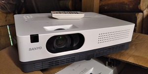 Продам 3 проектора Sanyio (3 фото из 3)