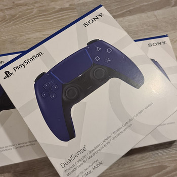 PlayStation 5 DualSense Wireless Controller