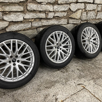 M: Audi Q7 veljed 20”