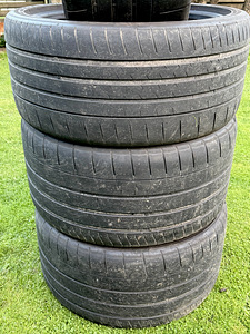 Летние шины Bridgestone R21 275/35 & 325/30 (1 фото из 4)