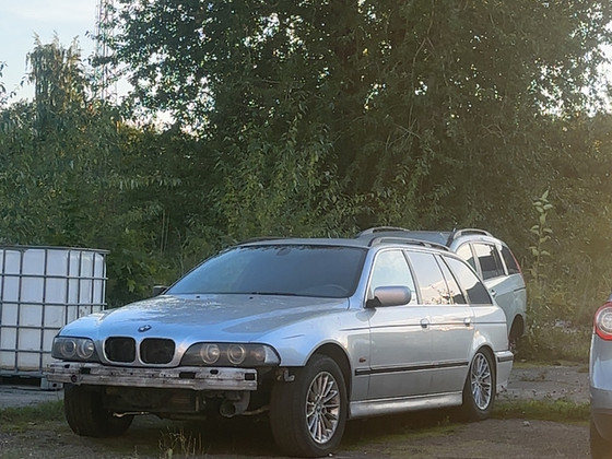 TERVEKUNA BMW E39 525d