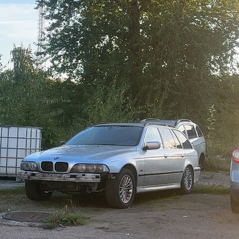 Целиком BMW E39 525d
