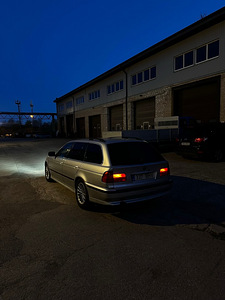 TERVEKUNA BMW E39 525d (2 foto / 5)