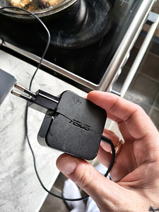 Sülearvuti ASUS ZenBook UM431D (5 foto / 5)