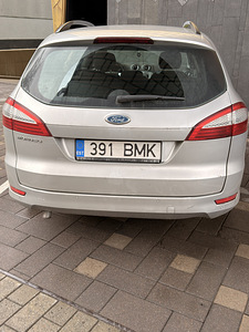 Ford mondeo (4 foto / 5)