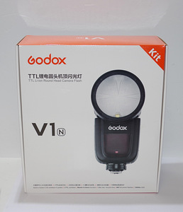 Godox Speedlite V1 Nikon (2 foto / 4)