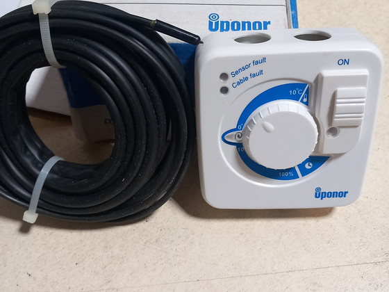 Контроллер uponor