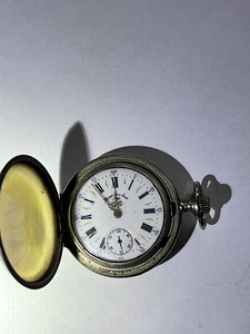 Антикварные карманные часы Georges Favre-Jacot Locle — около 1900 года (4 фото из 5)